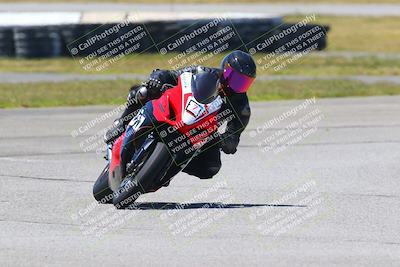 media/Apr-23-2022-Fastrack Riders (Sat) [[cb2d6ae73d]]/LEVEL 4/1PM TURN 6 OUTSIDE/
